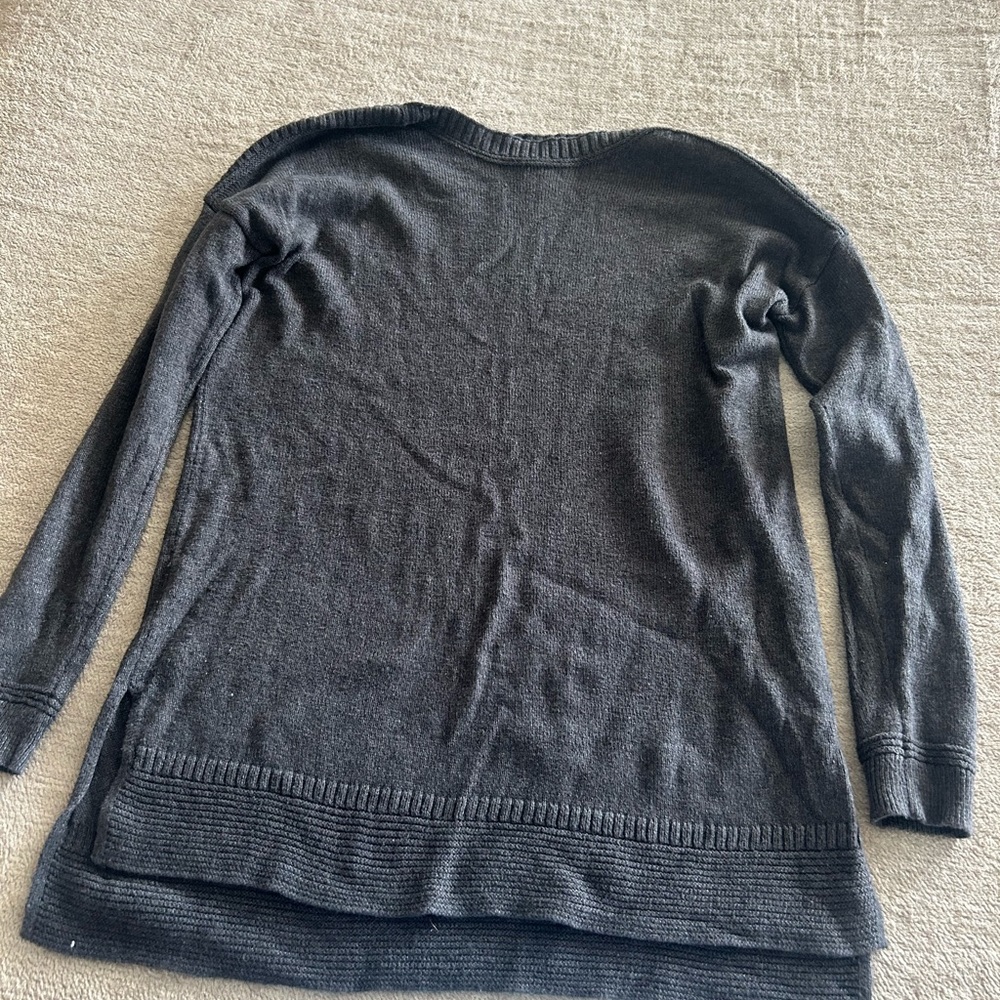Old navy sweater